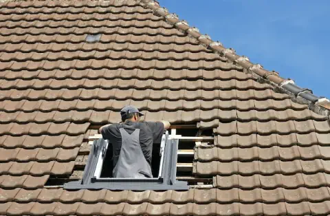 Pose de velux à Angliers